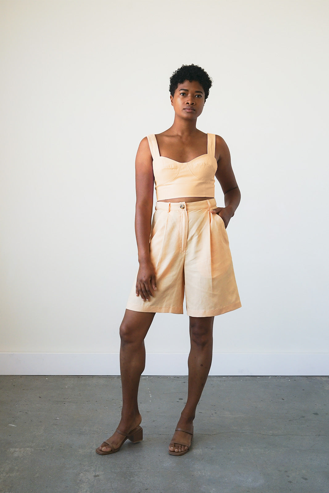 Lido Shorts in Apricot