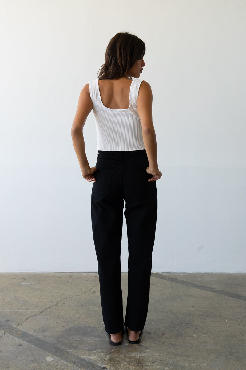 Carrot Straight Jean in Black