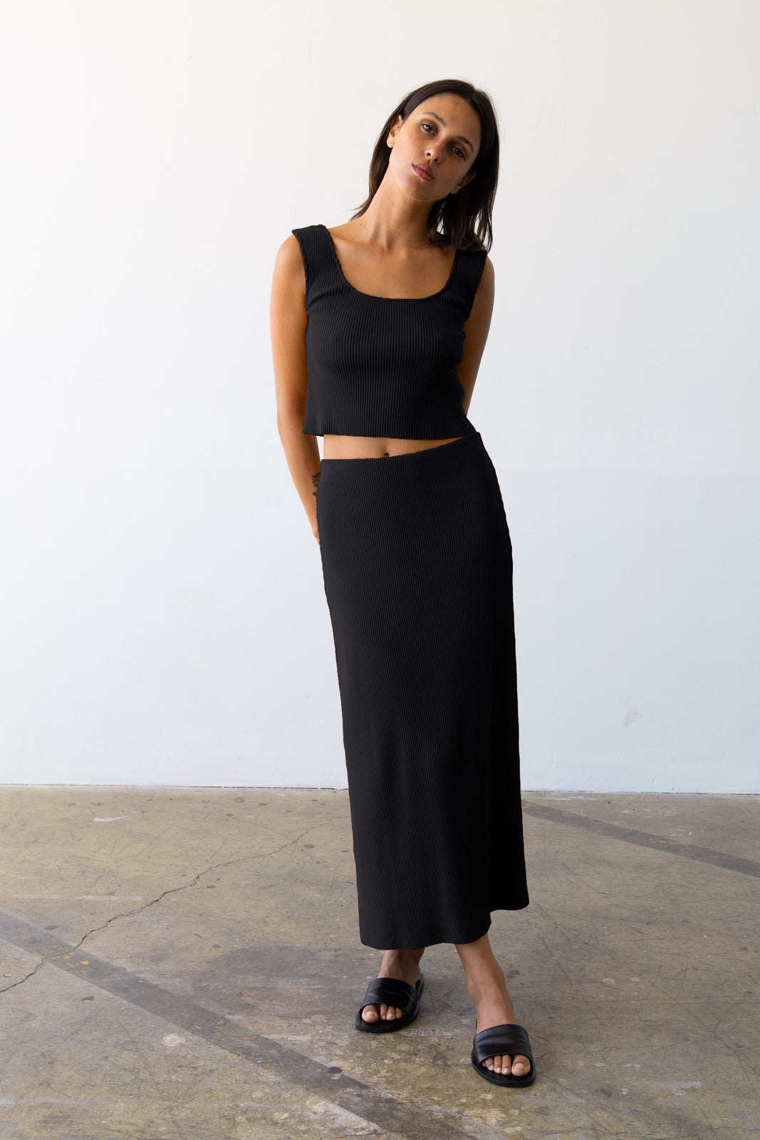 Ribbed Knit Midi Skirt in Black