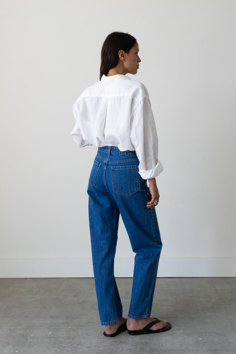 Carrot Jean in Medium Blue Denim