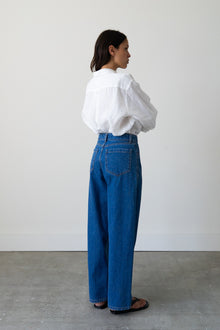 Wide Fit Jean in Medium Blue Denim