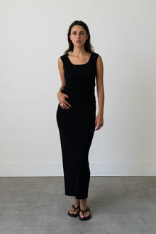 Ribbed Knit U-Neck Tank in Black