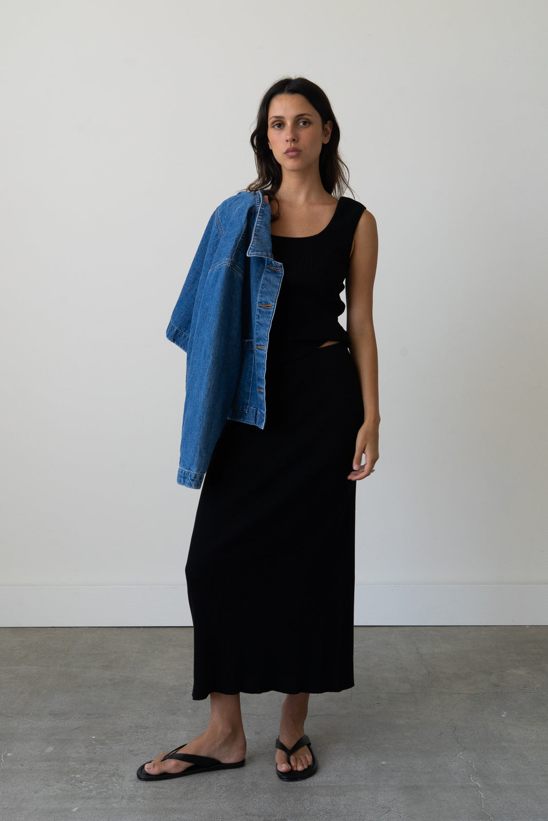 Ribbed Knit Midi Skirt in Black