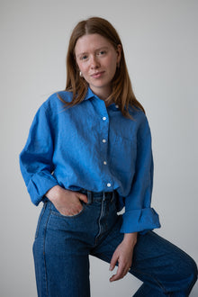 Oversized Linen Button-Up Shirt in Piscine Blue